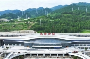 渝厦高铁6月27日开通运营！30分钟飙拢武隆，山水仙境触手可及