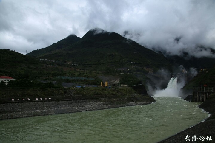 125526oq7b5zm9b9551yyc.jpg