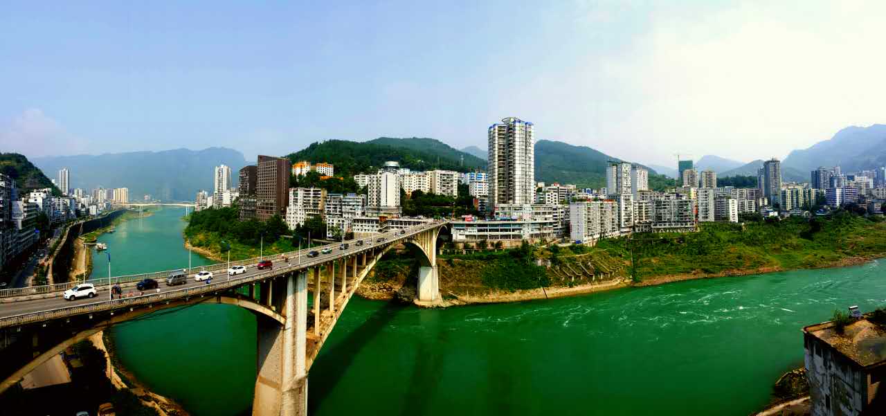 李涛：《城依山水》 地址：金海乌江一桥.jpg