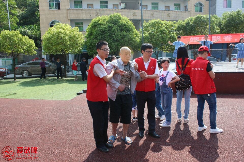 QQ图片20160607082248.jpg