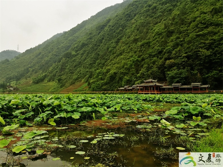 远山楼阁
