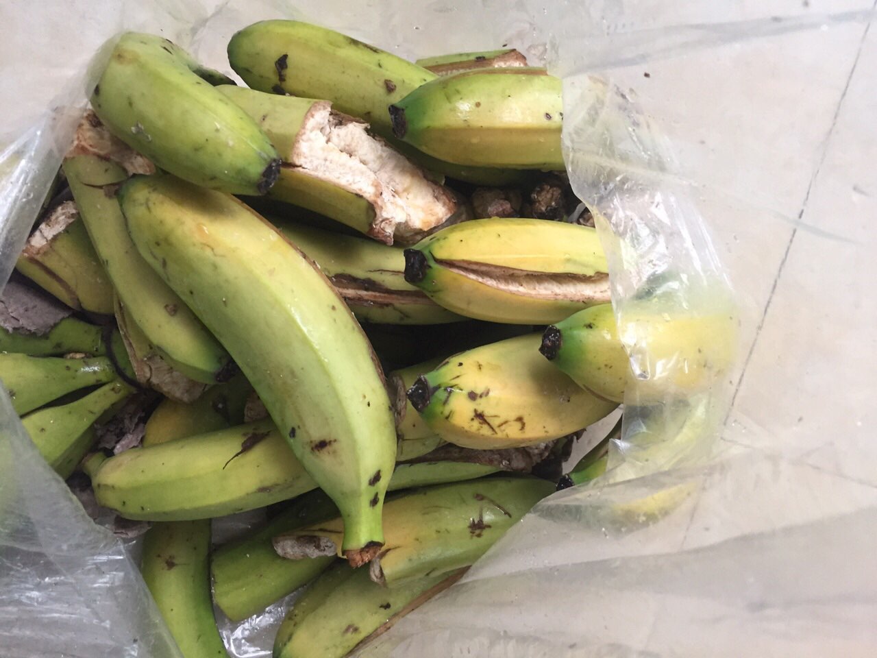 在拼多多上砍香蕉不小心砍狠了……