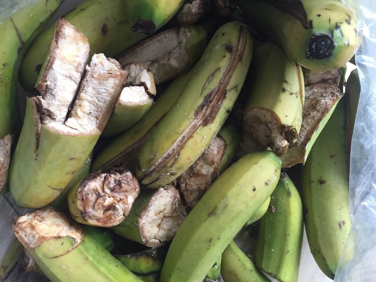 在拼多多上砍香蕉不小心砍狠了……